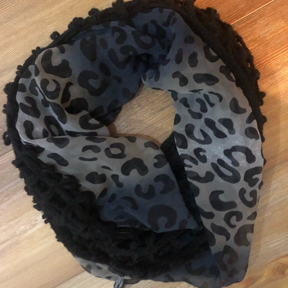 Infinity scarfs - Picture 2 of 4